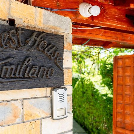 Guesthouse Emiljano Berat Luaran gambar